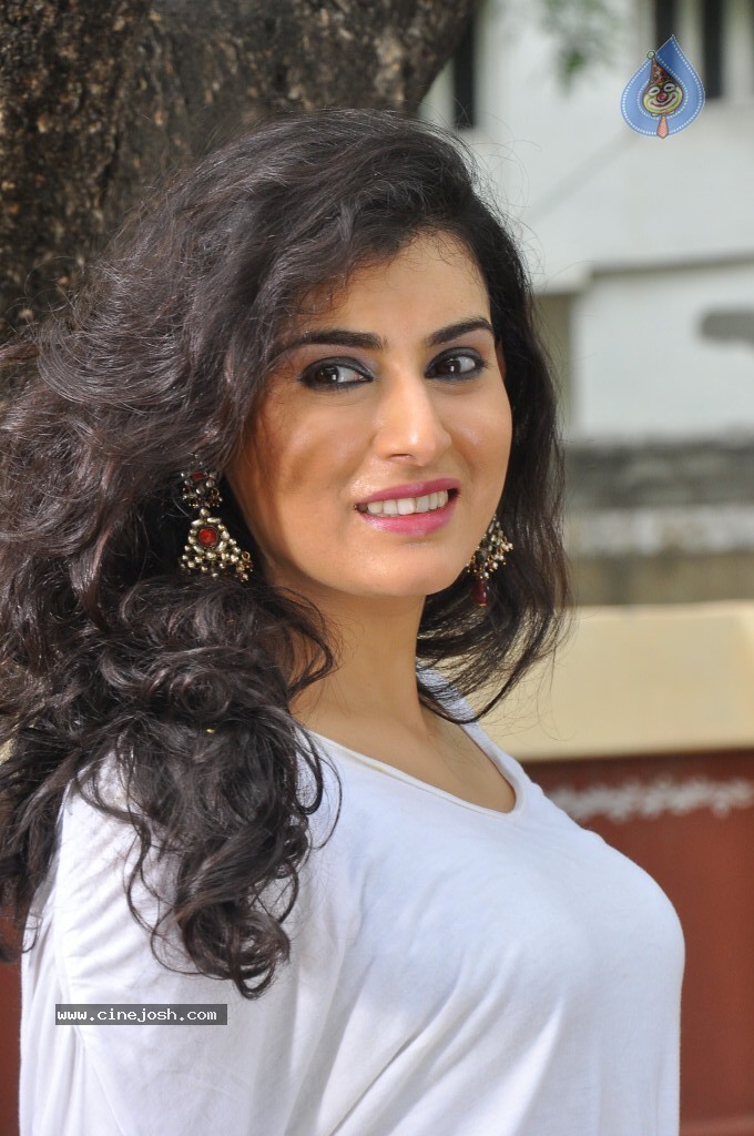 Archana Latest Photos - 58 / 94 photos