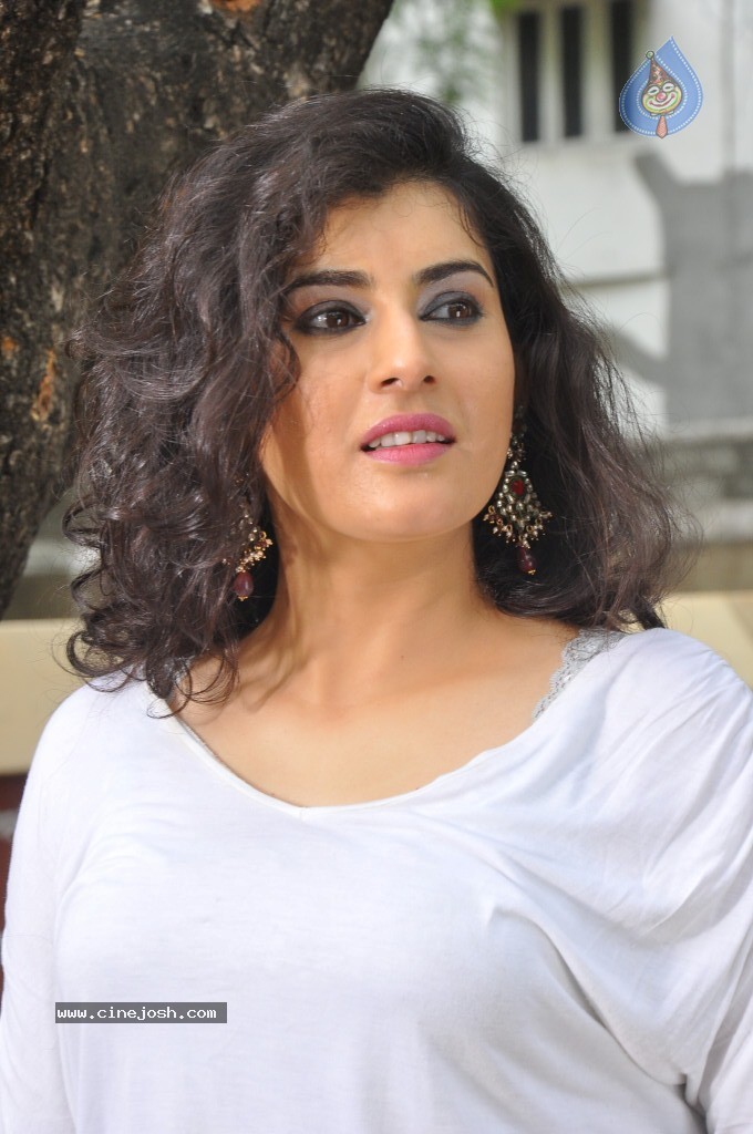 Archana Latest Photos - 62 / 94 photos