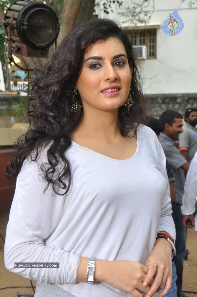 Archana Latest Photos - 75 / 94 photos