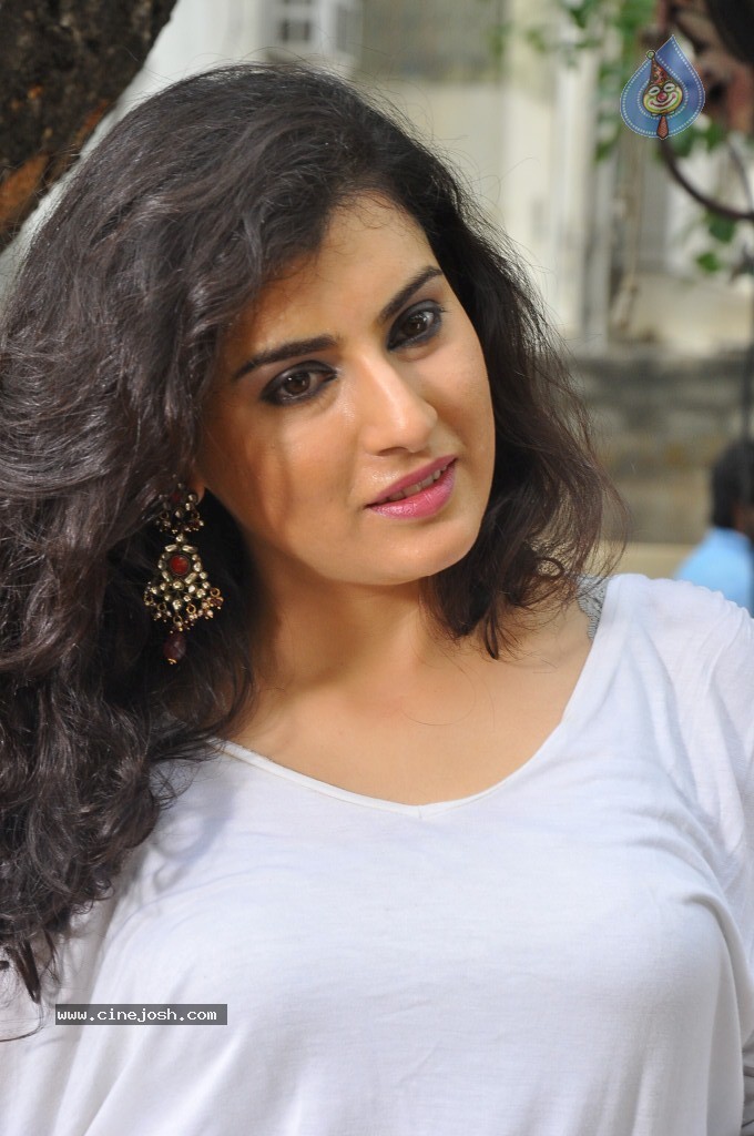 Archana Latest Photos - 85 / 94 photos