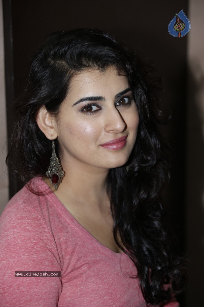 Archana Latest Photos - 33 / 95 photos