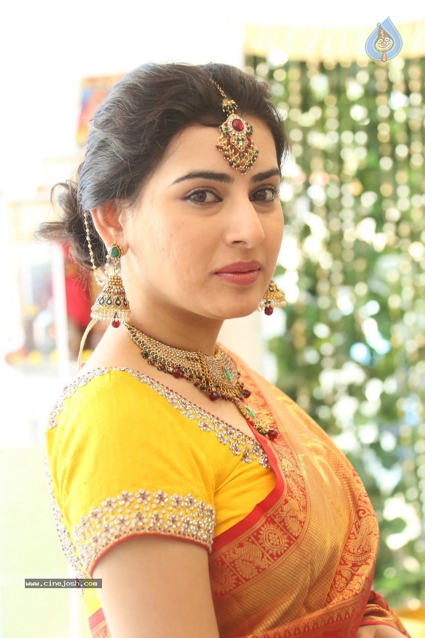 Archana Latest Photos - 16 / 56 photos