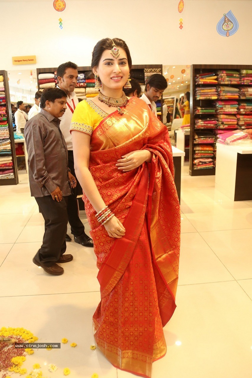 Archana Latest Photos - 33 / 56 photos