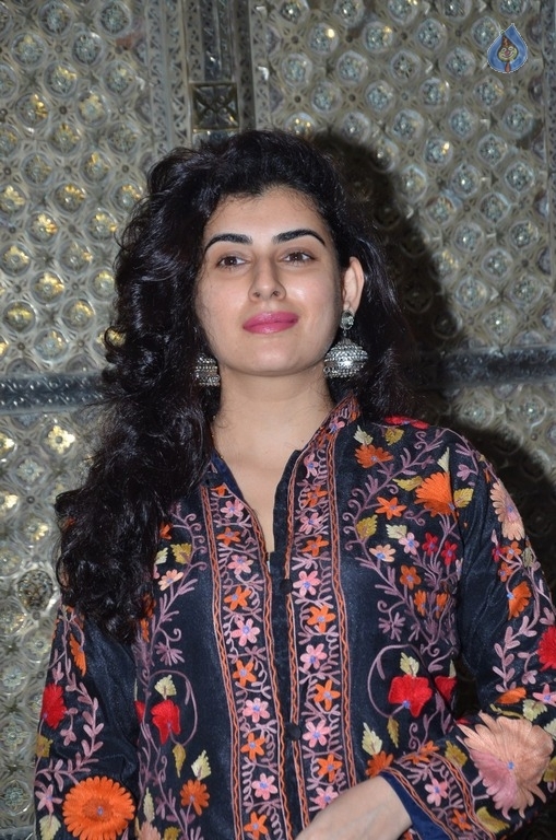 Archana Latest Photos - 18 / 18 photos