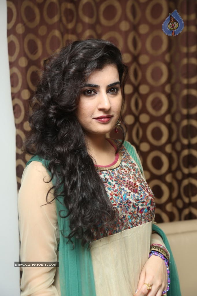 Archana Latest Stills - 33 / 74 photos