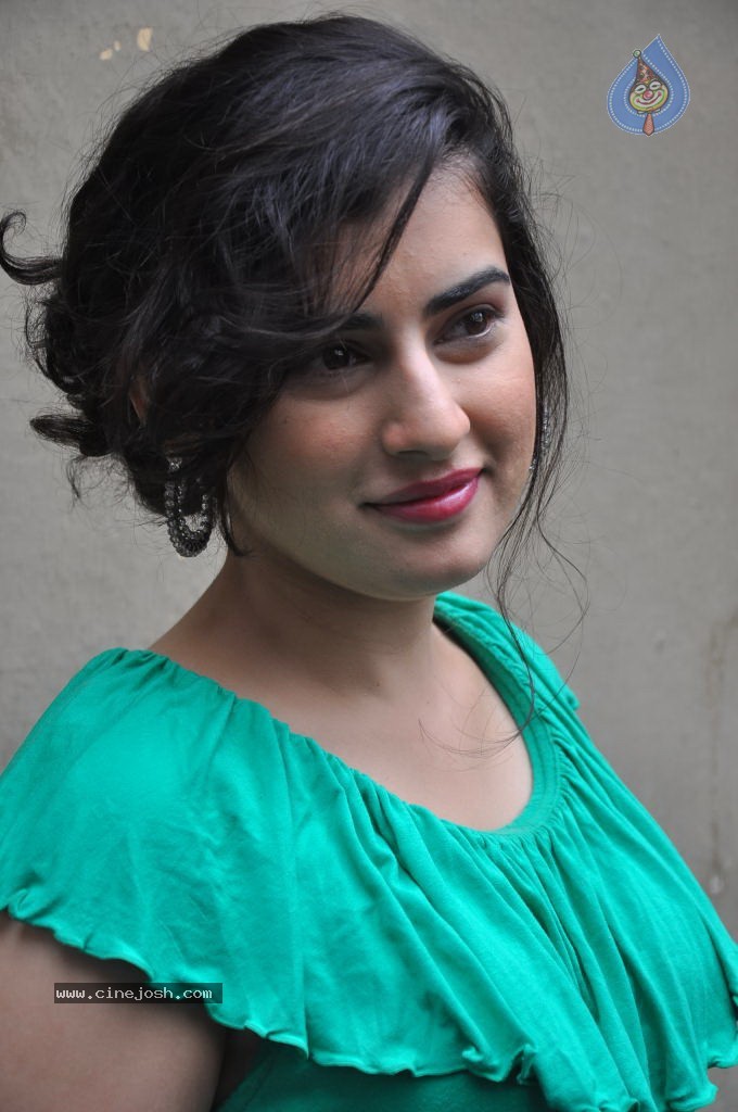 Archana Latest Stills - 22 / 31 photos