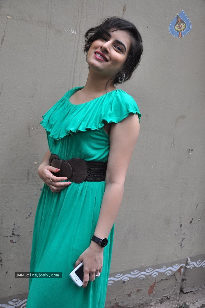 Archana Latest Stills - 31 / 31 photos