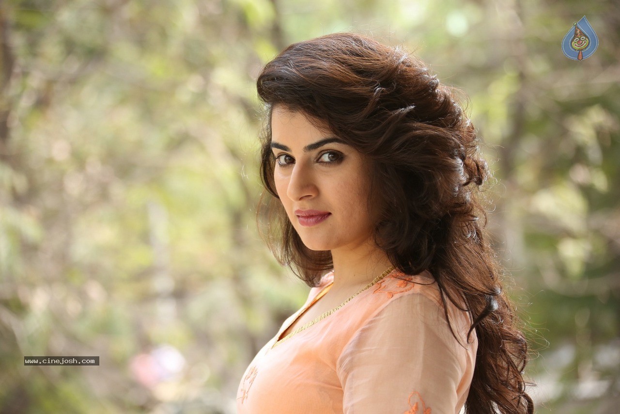 Archana Latest Stills - 6 / 76 photos