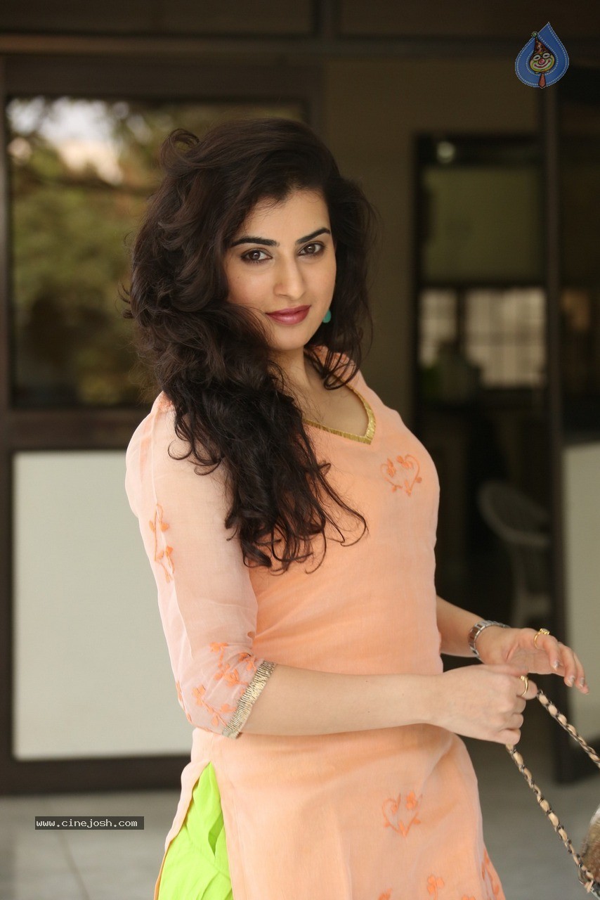 Archana Latest Stills - 17 / 76 photos