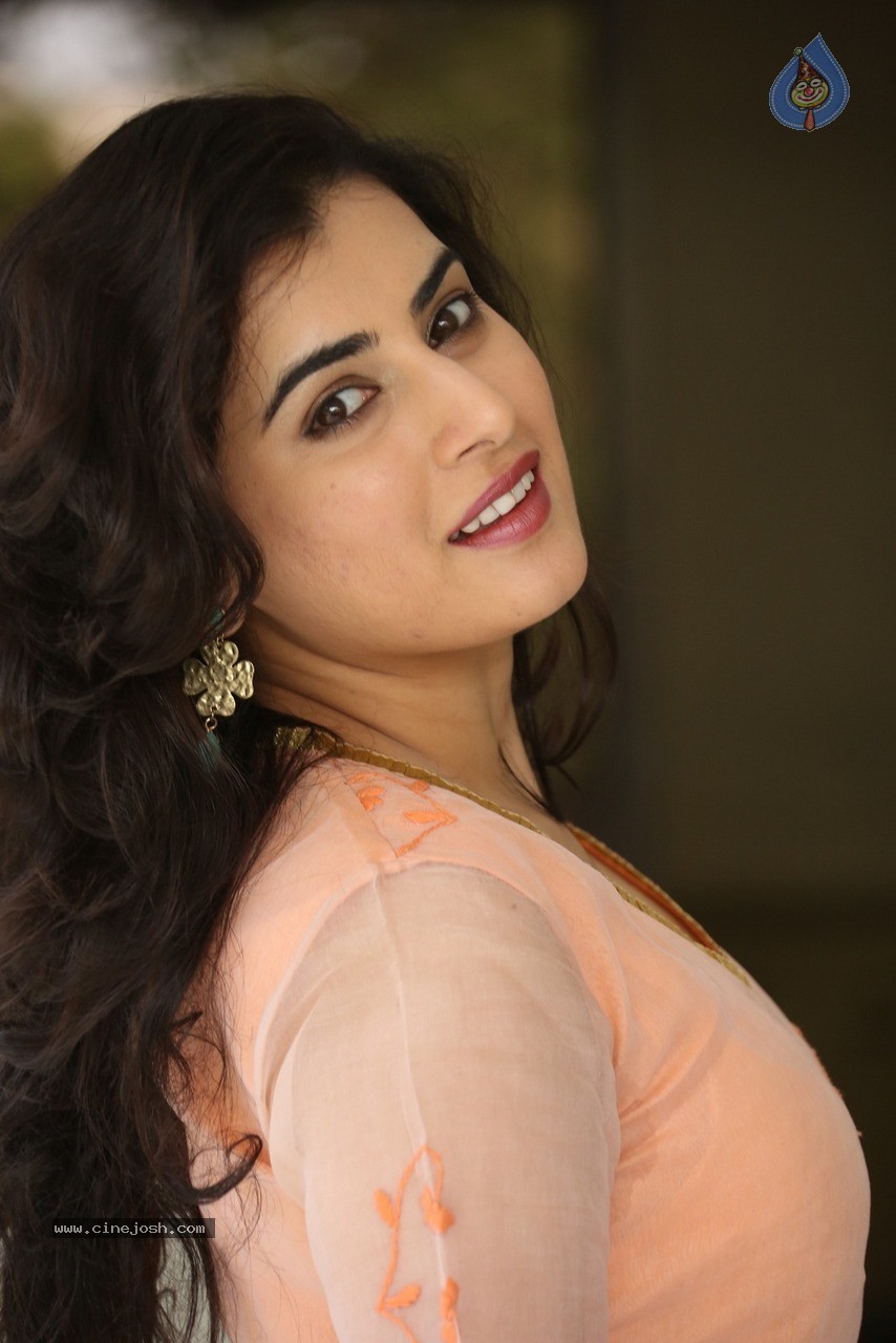 Archana Latest Stills - 35 / 76 photos