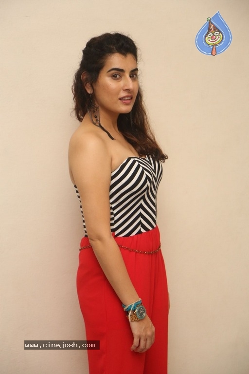 Archana New Gallery - 4 / 26 photos