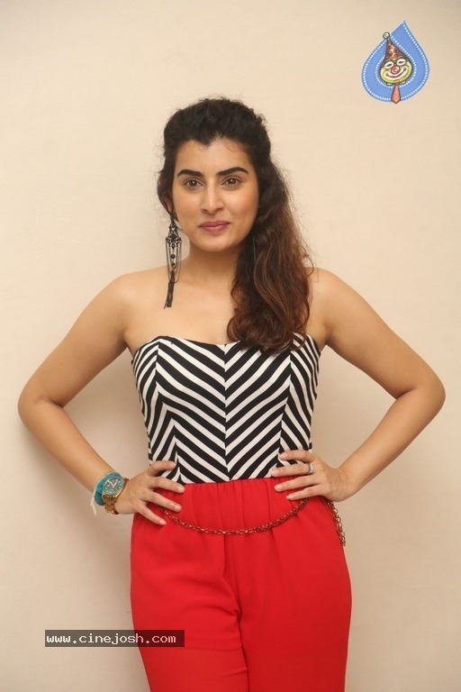 Archana New Gallery - 9 / 26 photos