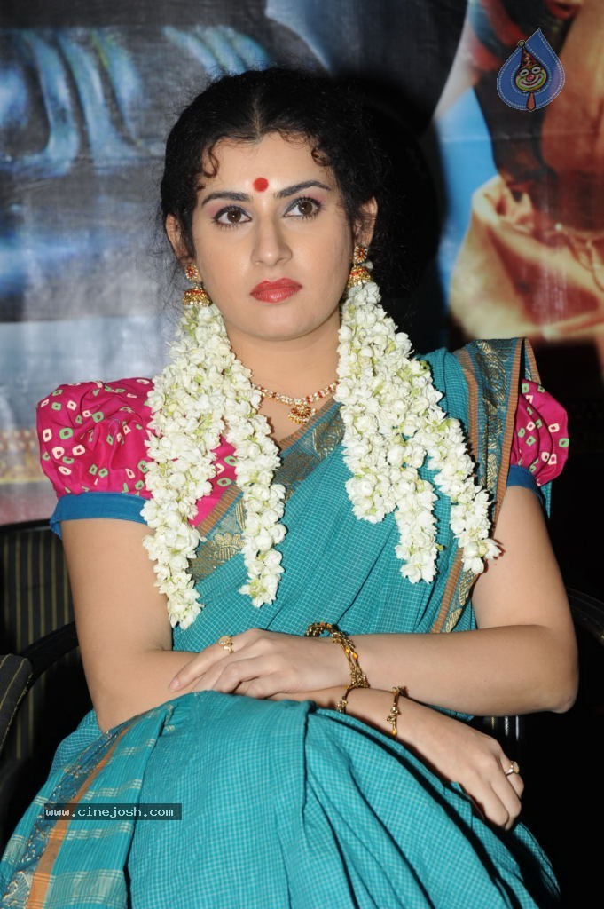 Archana New Gallery - 23 / 52 photos