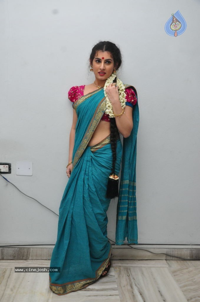 Archana New Gallery - 51 / 52 photos