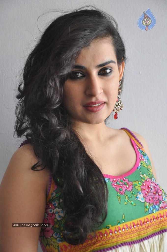 Archana New Images  - 25 / 65 photos