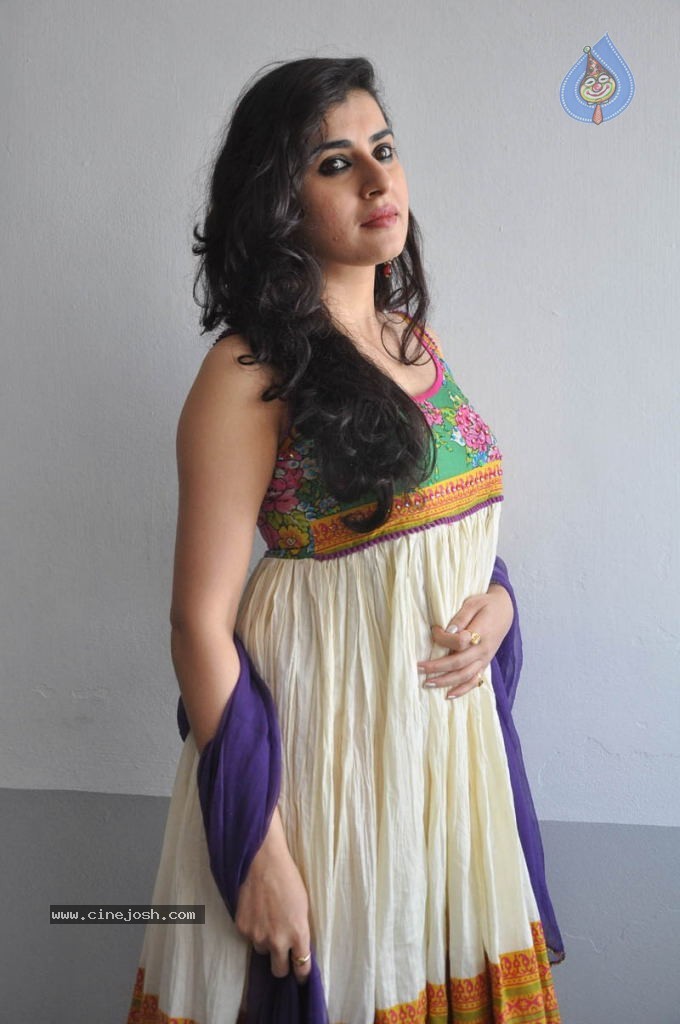 Archana New Images  - 29 / 65 photos