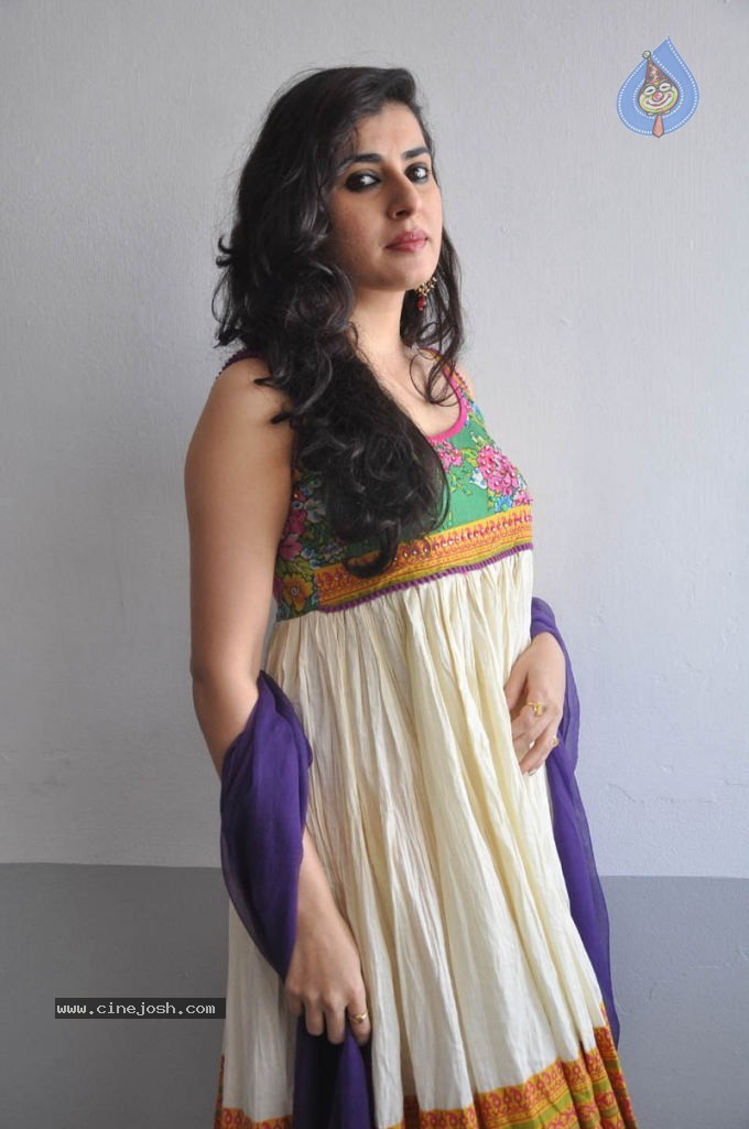 Archana New Images  - 53 / 65 photos