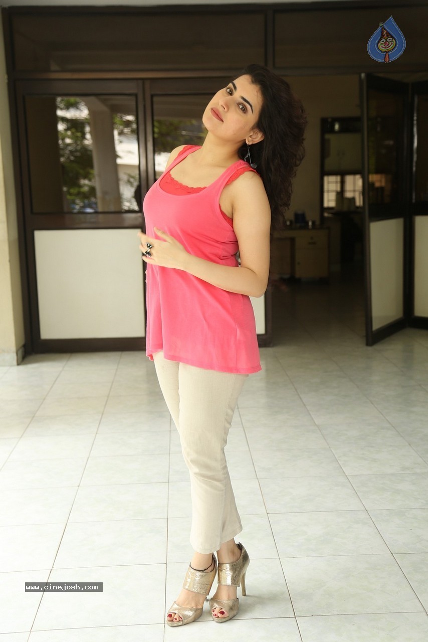 Archana New Photos - 16 / 64 photos