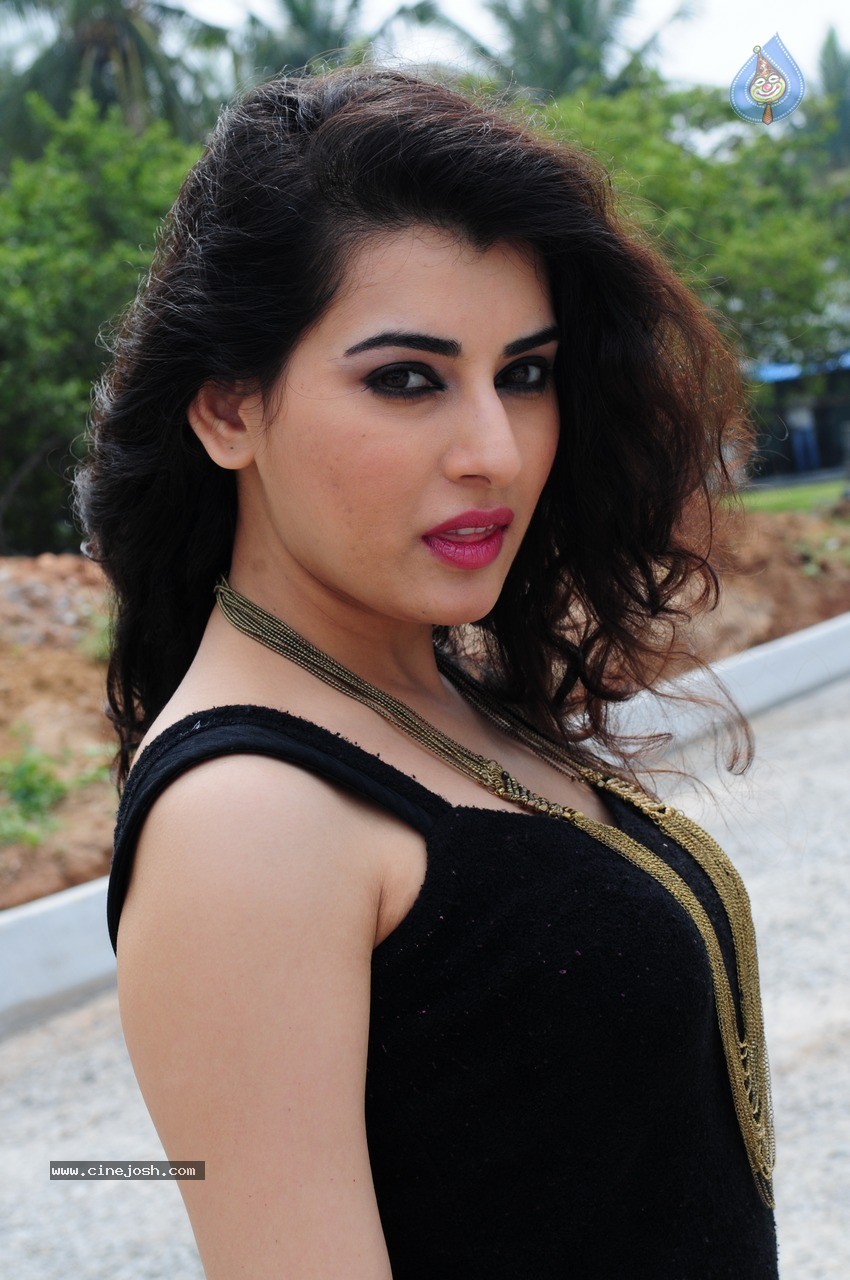 Archana New Photos - 13 / 23 photos