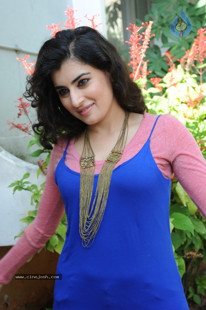 Archana New Pics - 25 / 116 photos