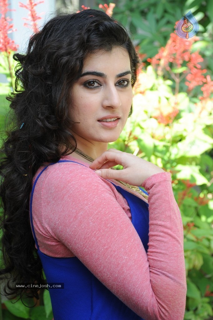 Archana New Pics - 28 / 116 photos