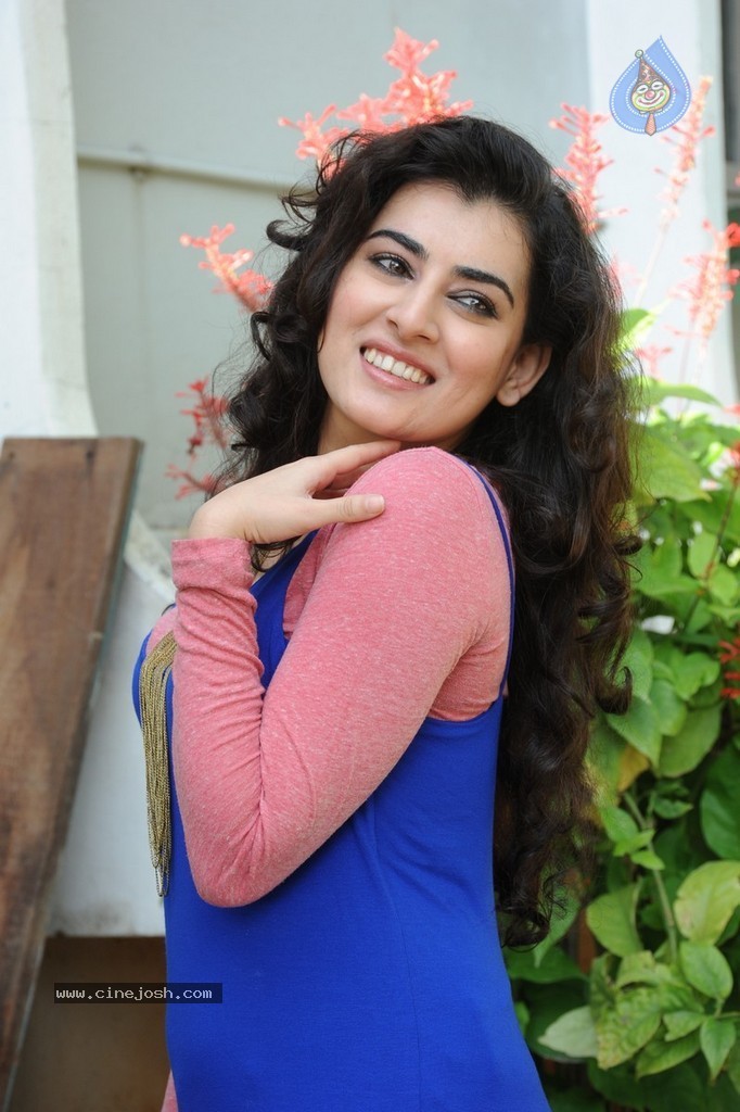 Archana New Pics - 108 / 116 photos