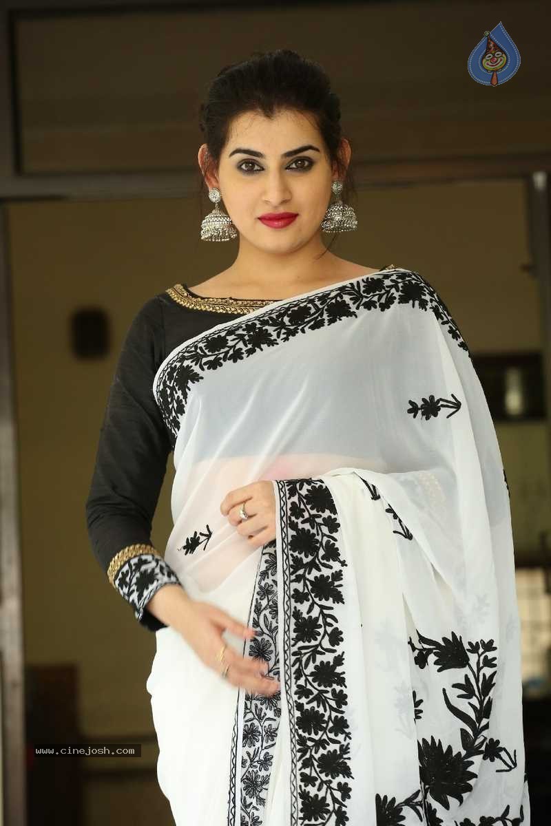 Archana New Pics - 12 / 57 photos