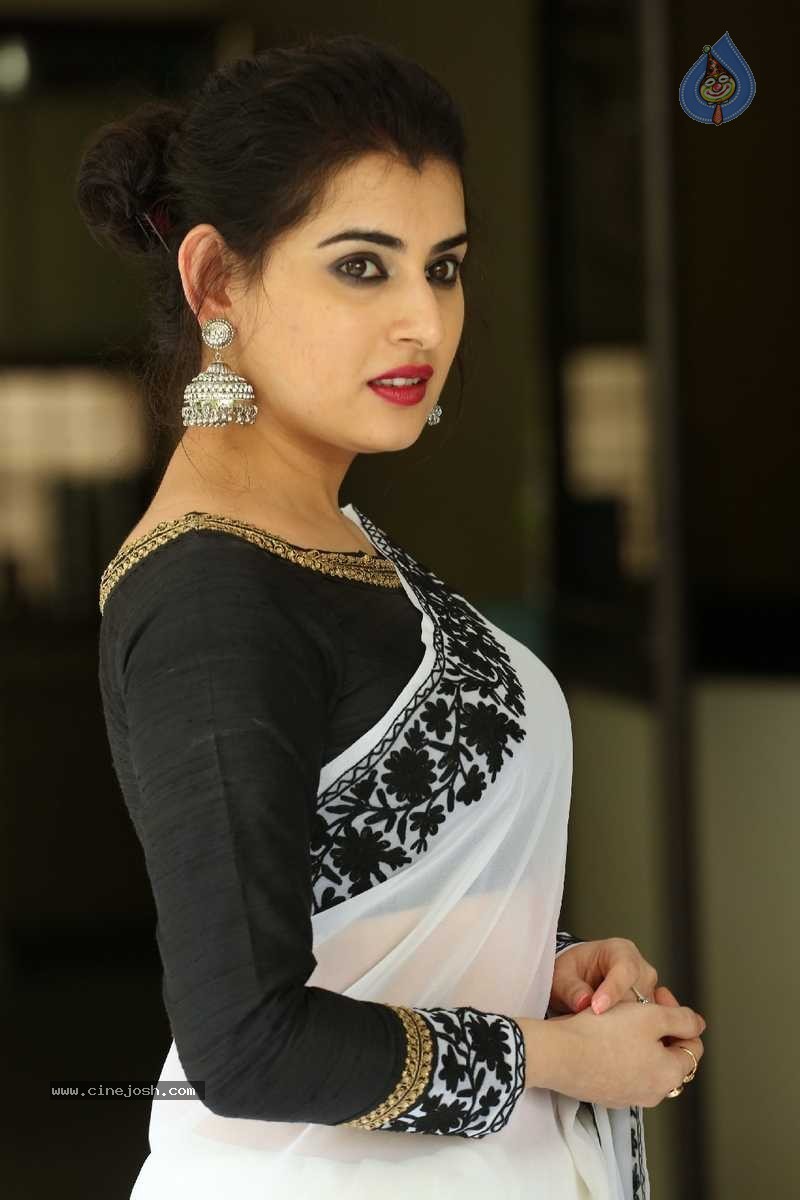 Archana New Pics - 24 / 57 photos