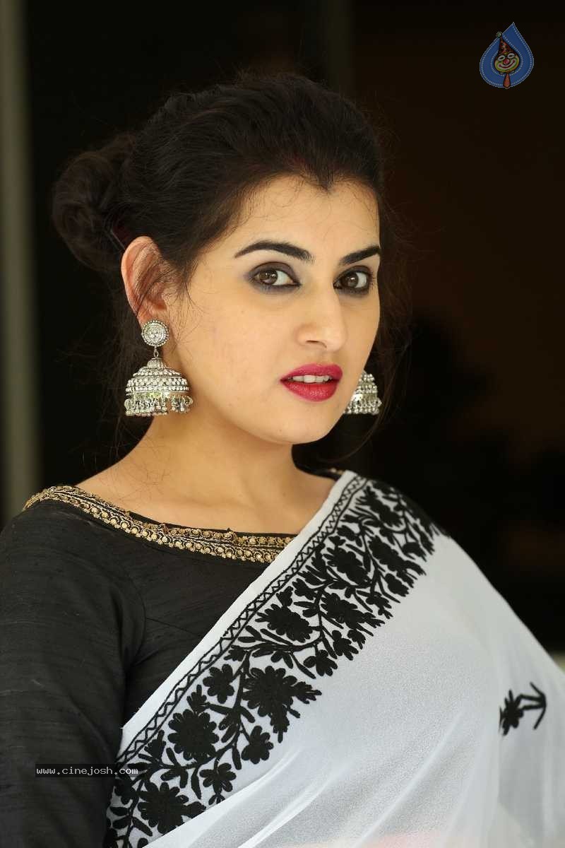 Archana New Pics - 33 / 57 photos