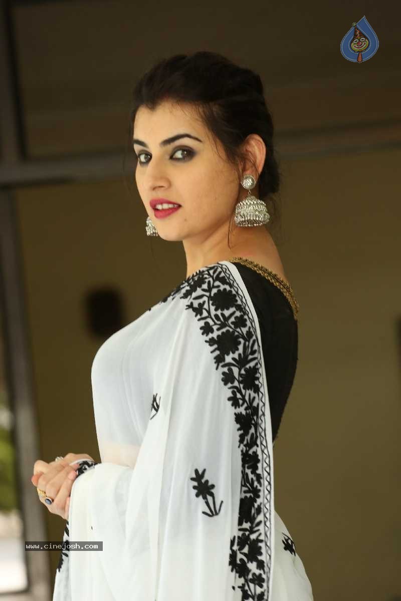 Archana New Pics - 54 / 57 photos