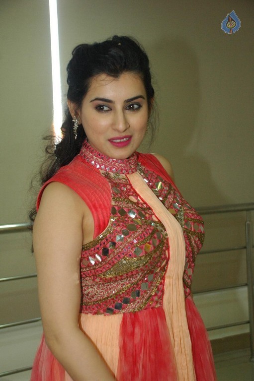 Archana New Pics - 14 / 25 photos