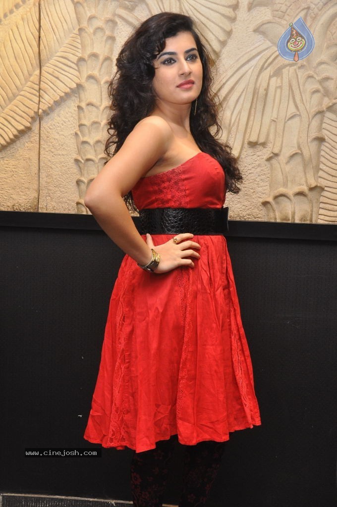 Archana New Stills - 9 / 68 photos