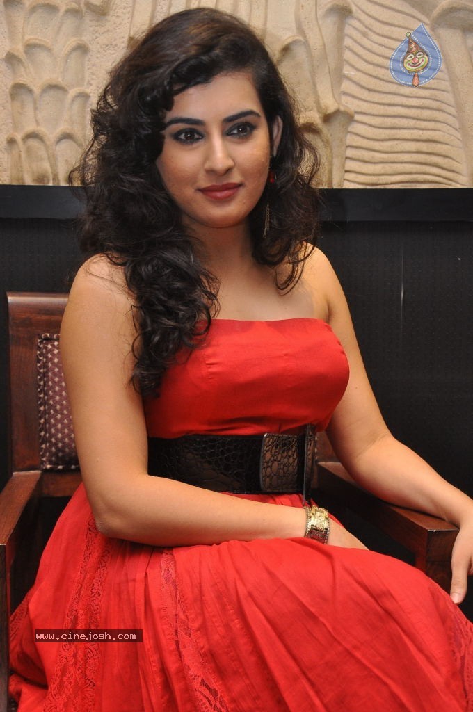 Archana New Stills - 16 / 68 photos