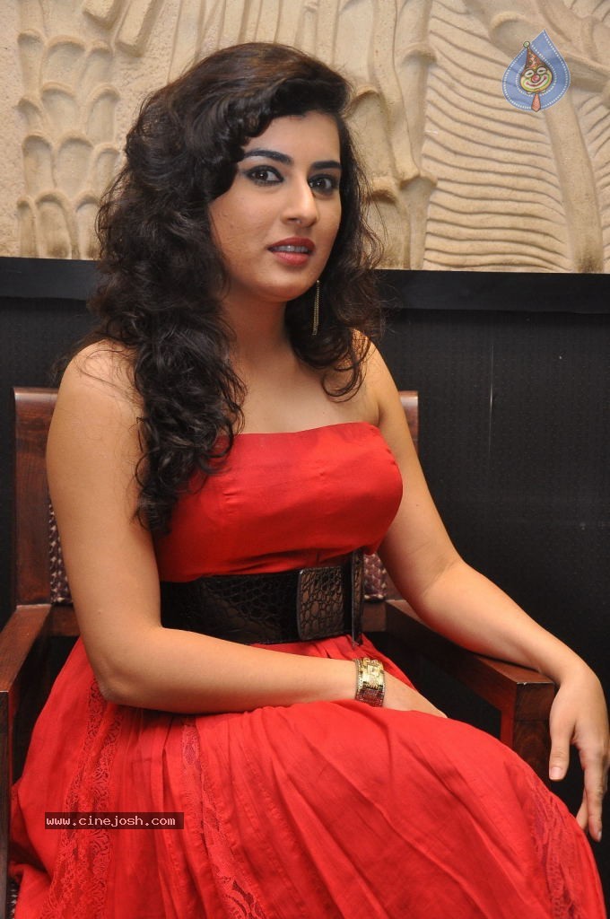 Archana New Stills - 40 / 68 photos