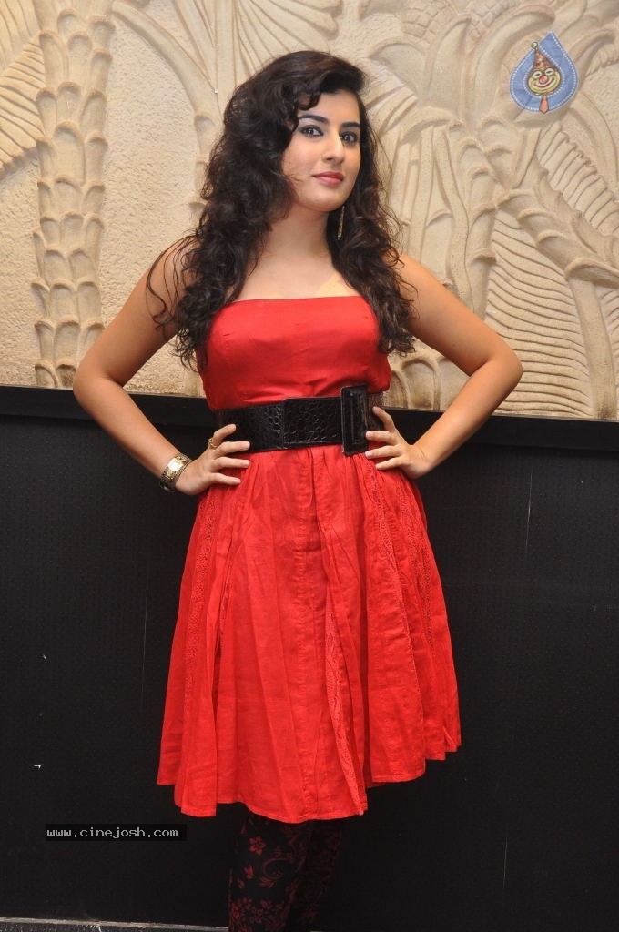 Archana New Stills - 61 / 68 photos