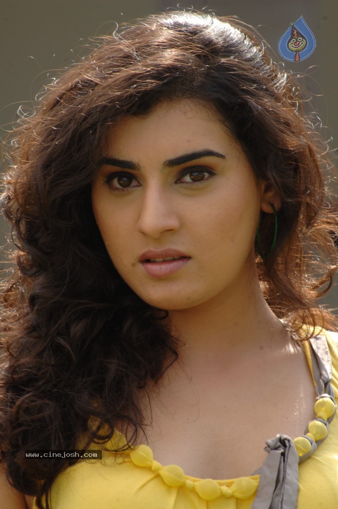 Archana New Stills - 44 / 81 photos