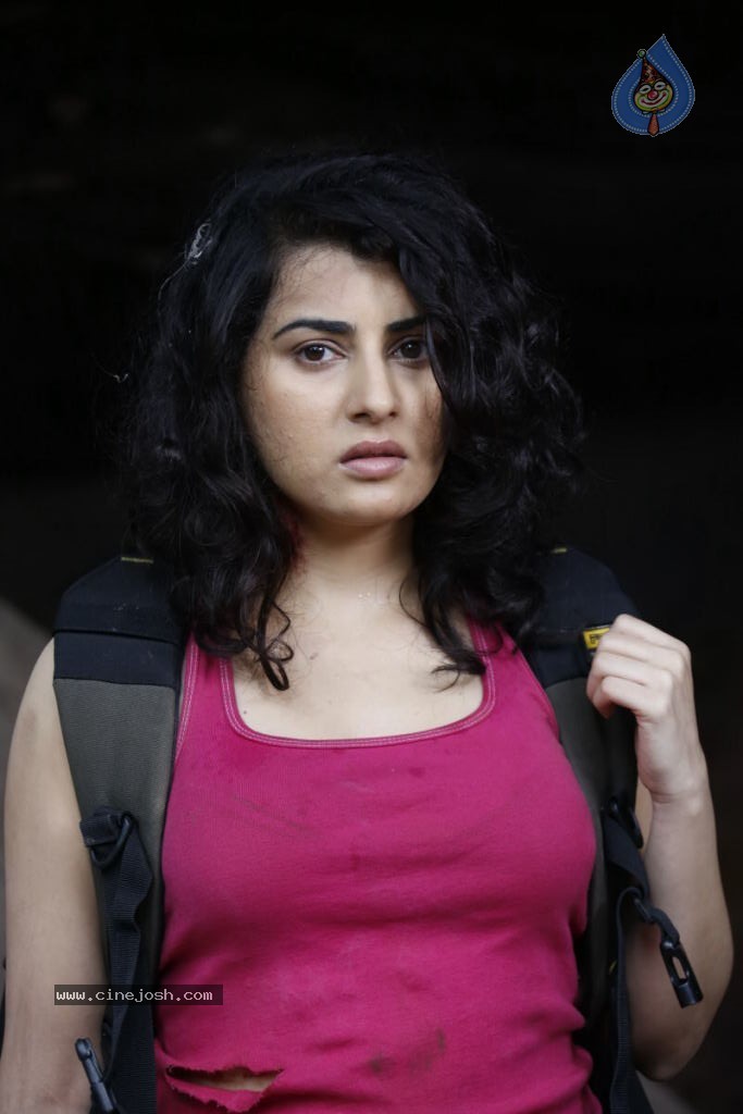 Archana New Stills - 4 / 61 photos