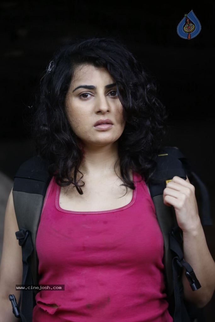 Archana New Stills - 11 / 61 photos