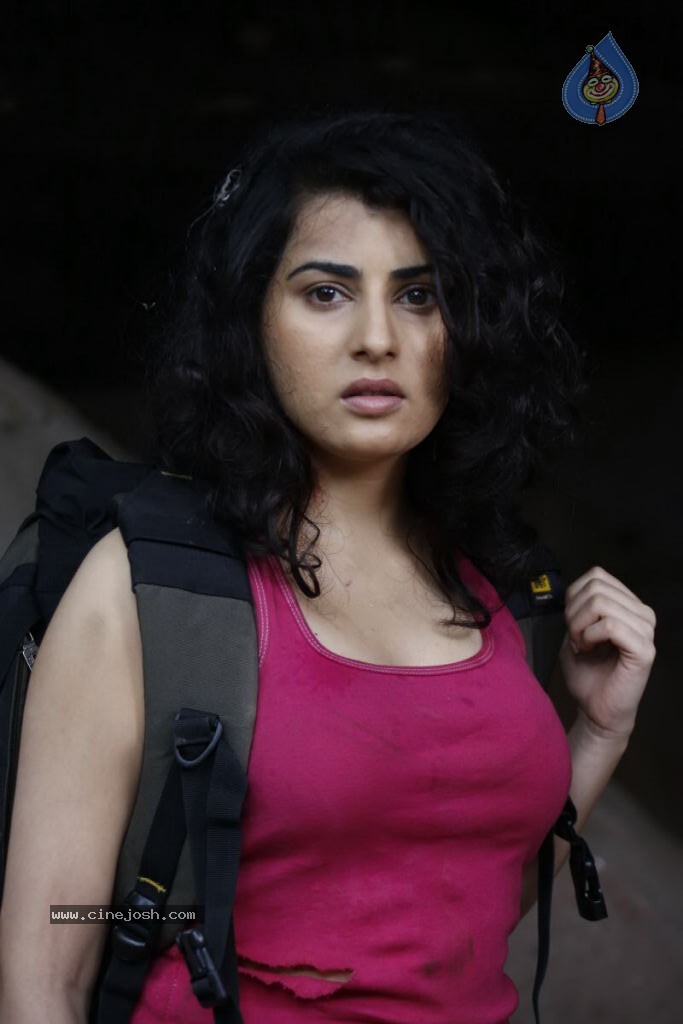 Archana New Stills - 55 / 61 photos