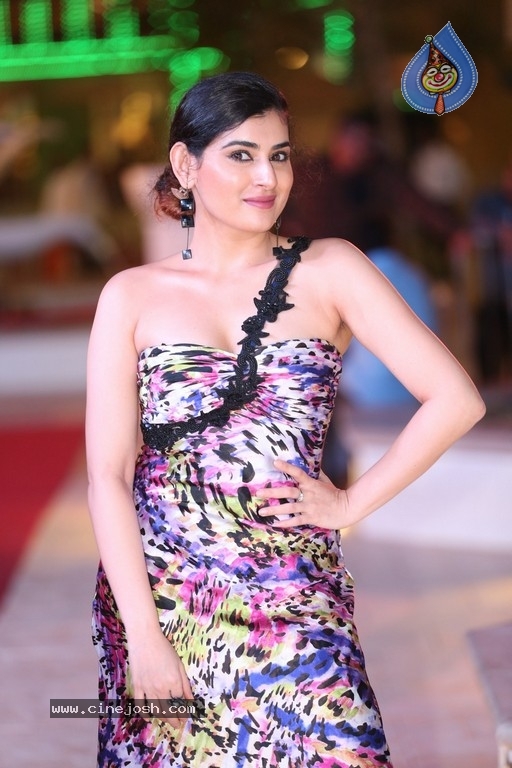 Archana Photos - 11 / 21 photos