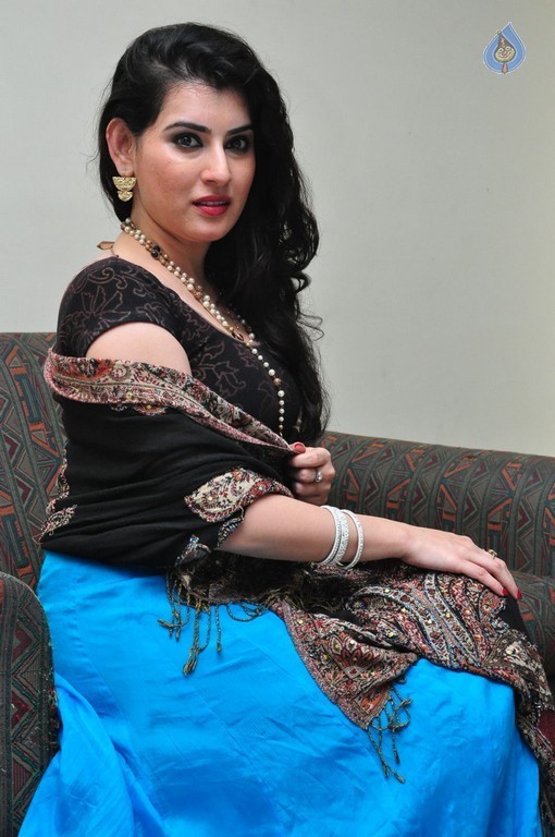 Archana Photos - 29 / 59 photos