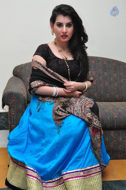 Archana Photos - 43 / 59 photos