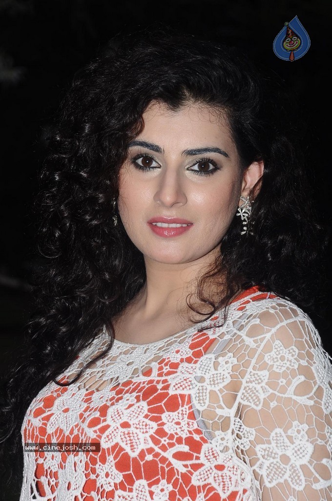 Archana Pics - 10 / 15 photos