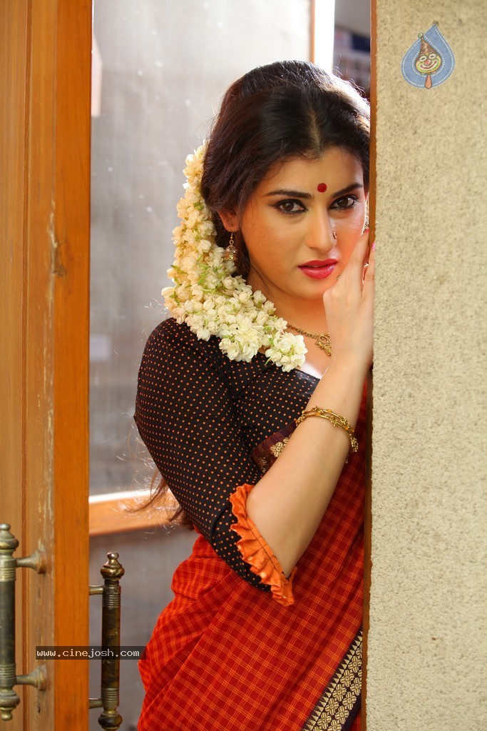 Archana Pics - 36 / 38 photos