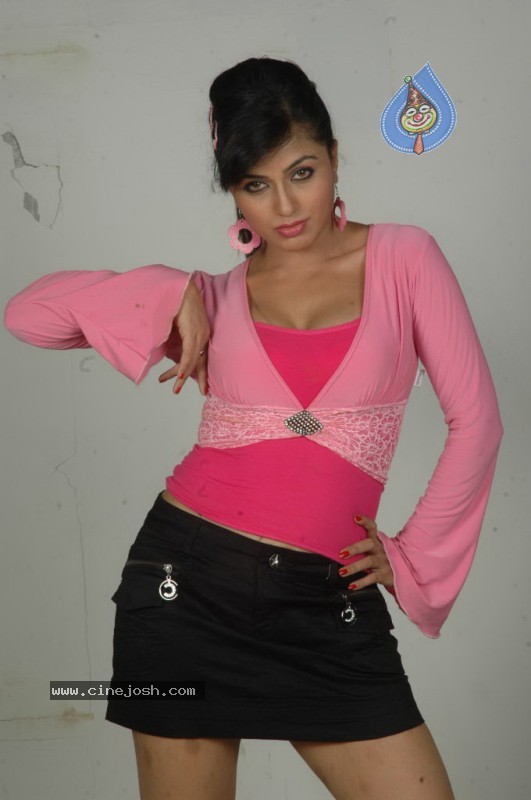 Arti Puri Spicy Gallery - 147 / 194 photos