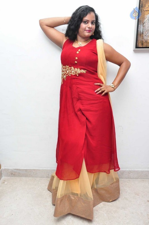 Asha Chowdary Photos - 29 / 36 photos