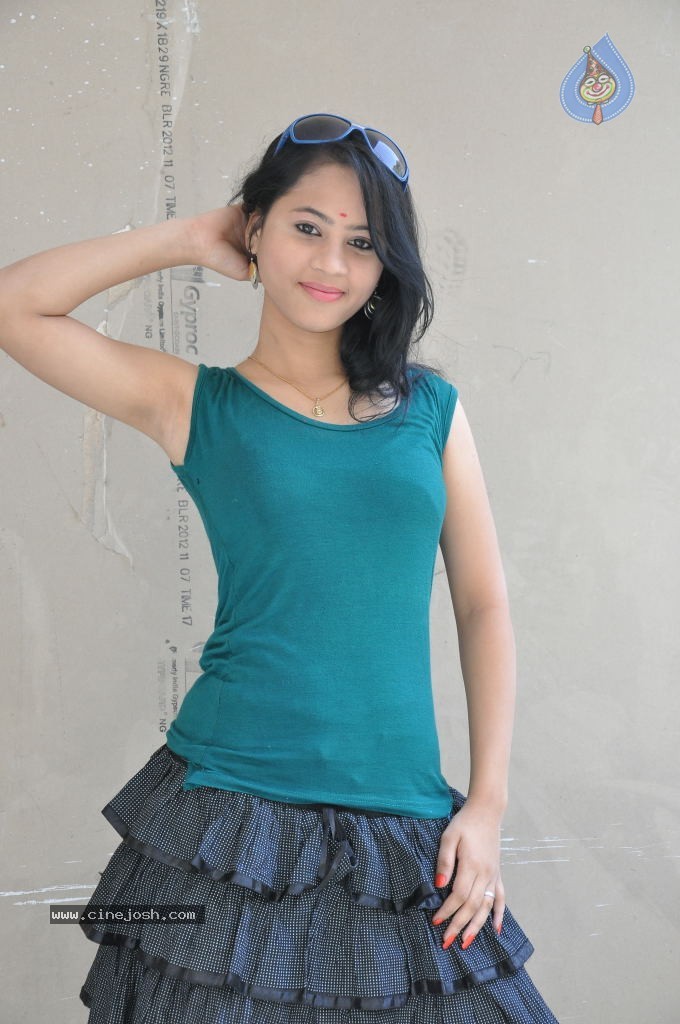 Asha New Stills - 1 / 116 photos