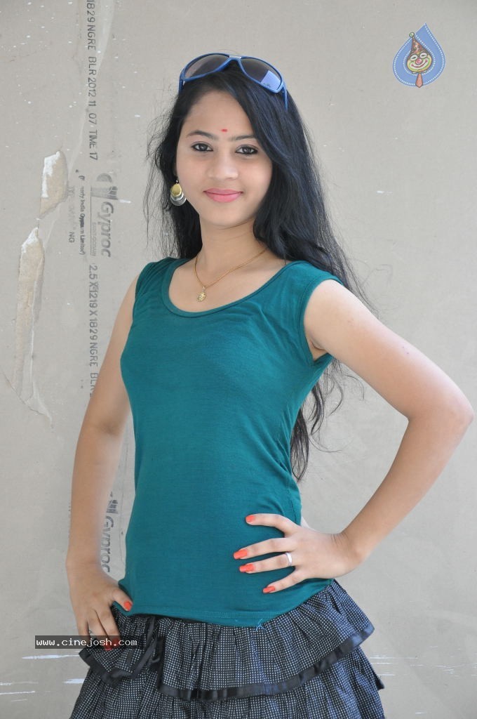 Asha New Stills - 98 / 116 photos