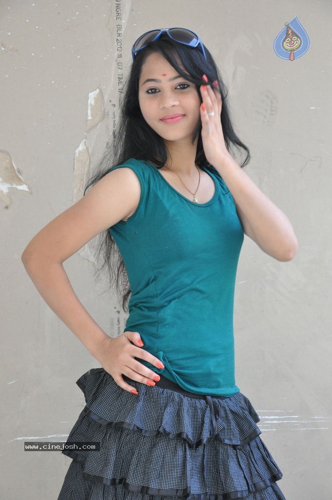 Asha New Stills - 115 / 116 photos