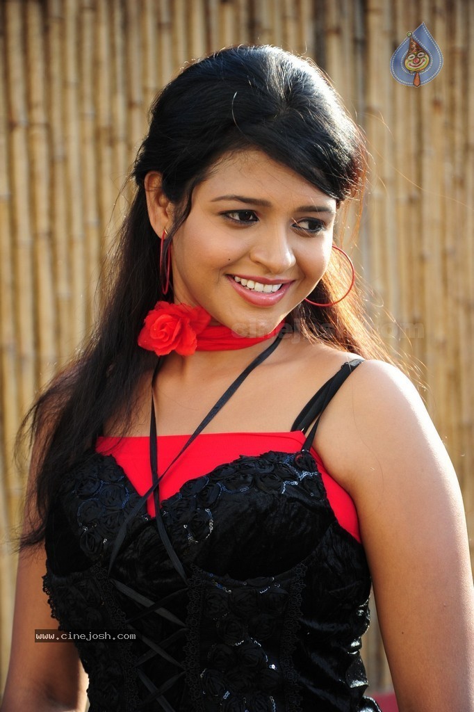 Ashwi New Gallery - 65 / 113 photos